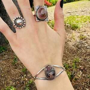 RARE Vtg Signed MKM Navajo sterling silver with Purple leopard skin Jasper Cuff.